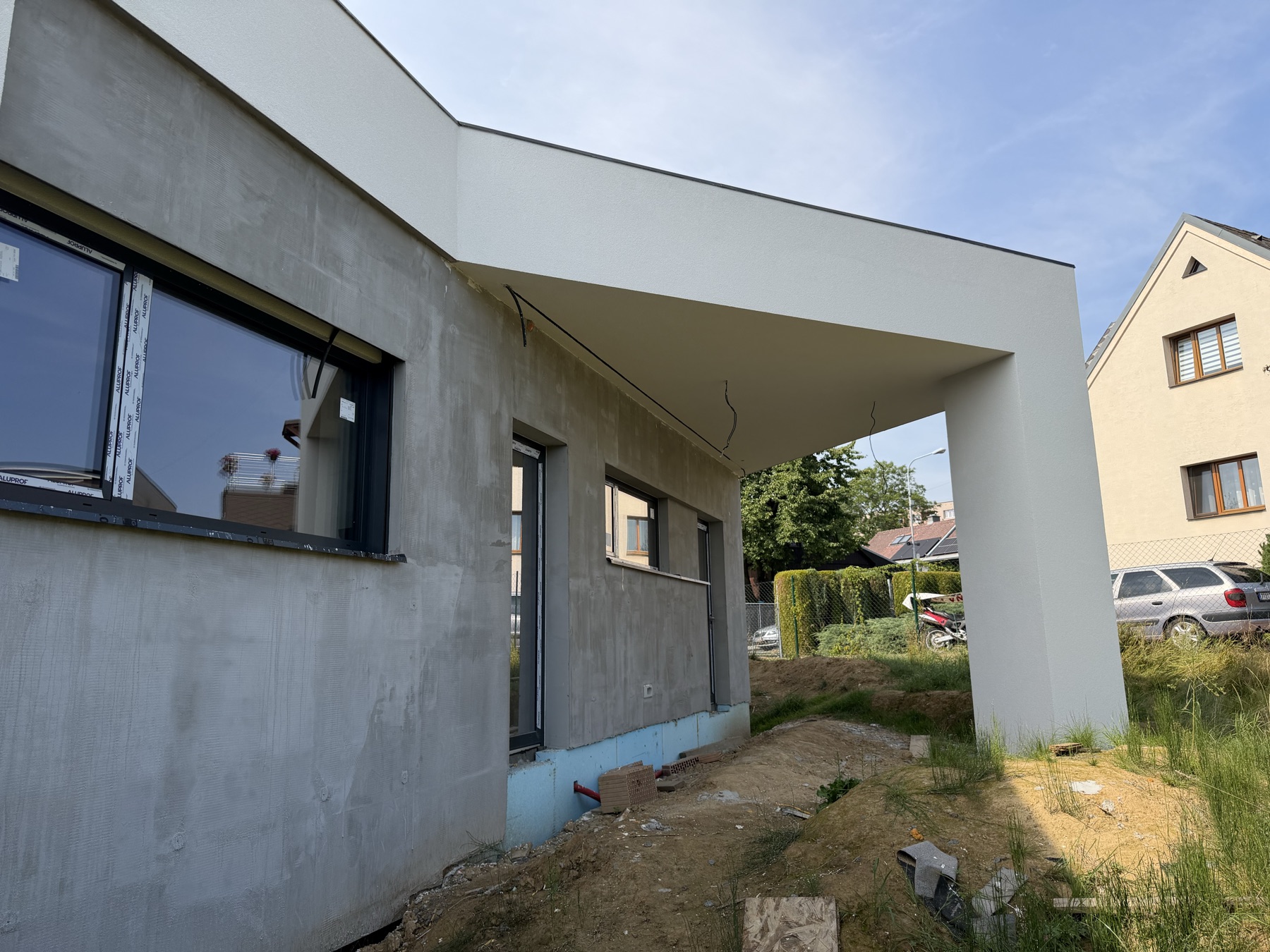 Stěrková vrstva s výztužnou síťkou před finální omítkou